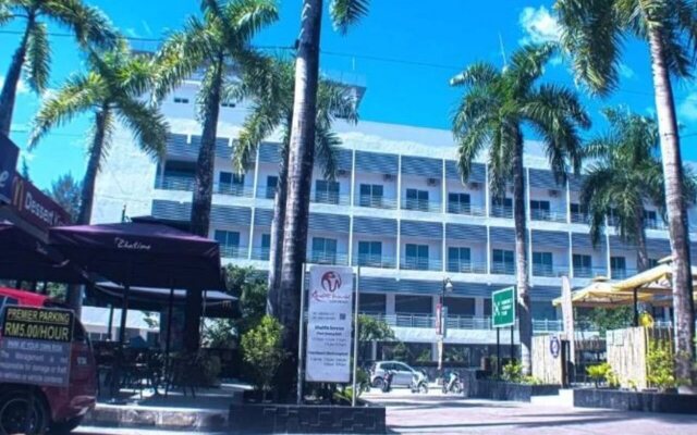 Cenang Plaza Beach Hotel