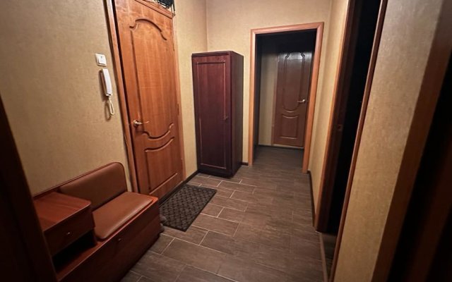 One-bedroom apartment near Nakhimovsky Prospekt metro station
