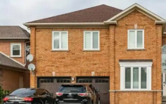 Newly renovated 2BR Basement by GLOBALSTAY