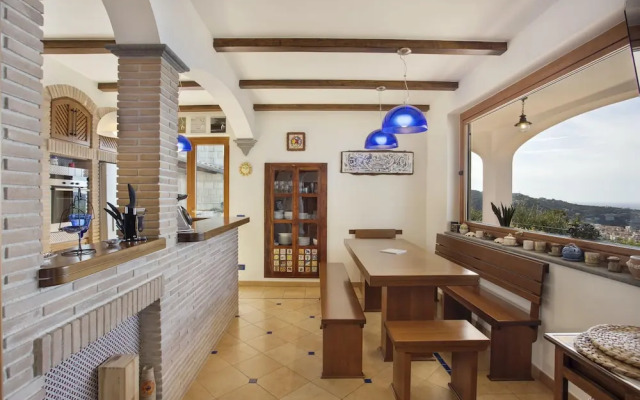 Luxury Villa with breathtaking Seaview, pool, BBQ