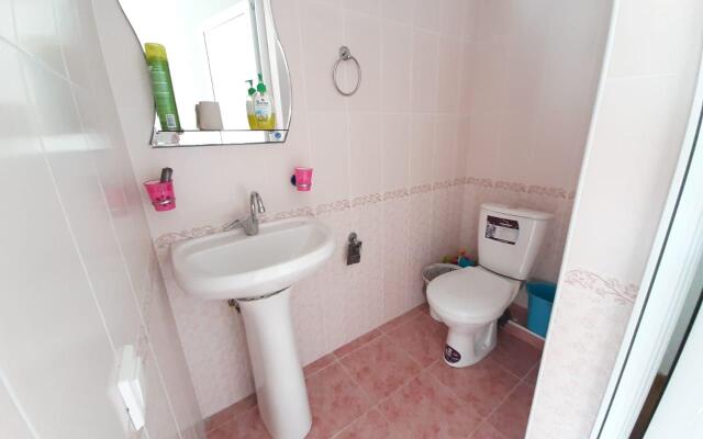 Елена (Геленджик)