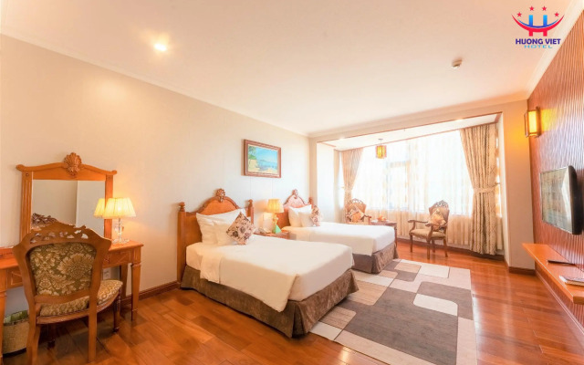 Huong Viet Hotel Quy Nhon - Beachfront