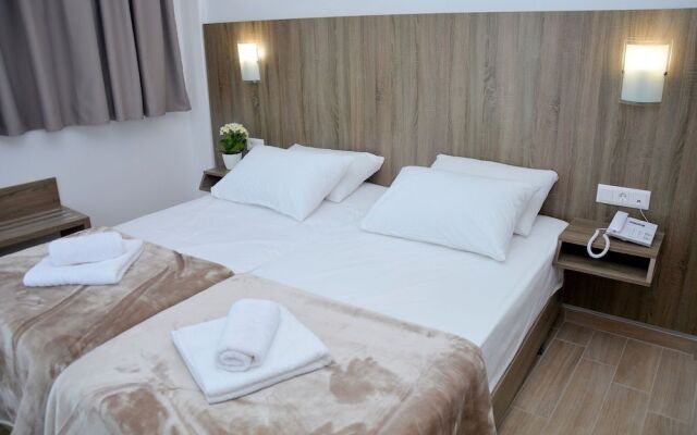 Scandinavia Hotel