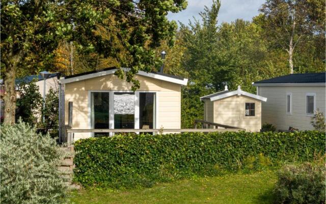 Nice Home in Lauwersoog With 2 Bedrooms and Wifi
