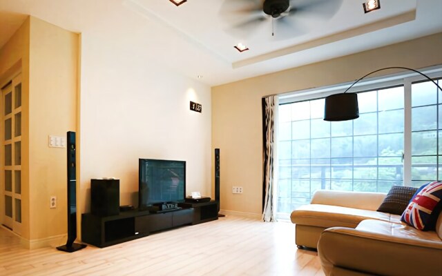 Tongyeong The House's Story Pension