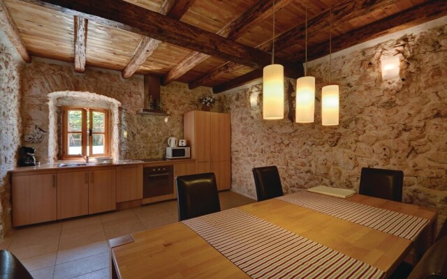 Beautiful Home in Banjole With Wifi and 3 Bedrooms