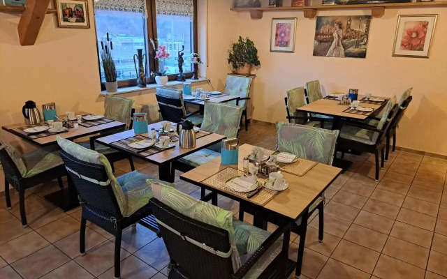 Pension-Ferienwohnungen-Ferienhaus Gwosch