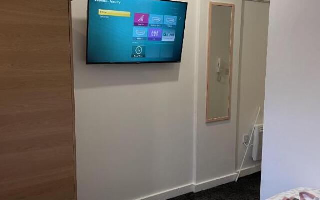 Bv Comfy Budget Studio At Quebec Street Bradford