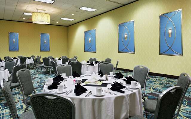 DoubleTree by Hilton Richmond - Midlothian