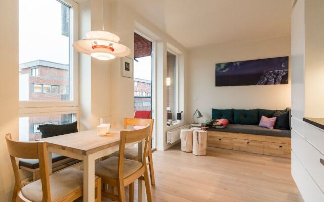 StayPlus Modern Apt Rooftop Terrace