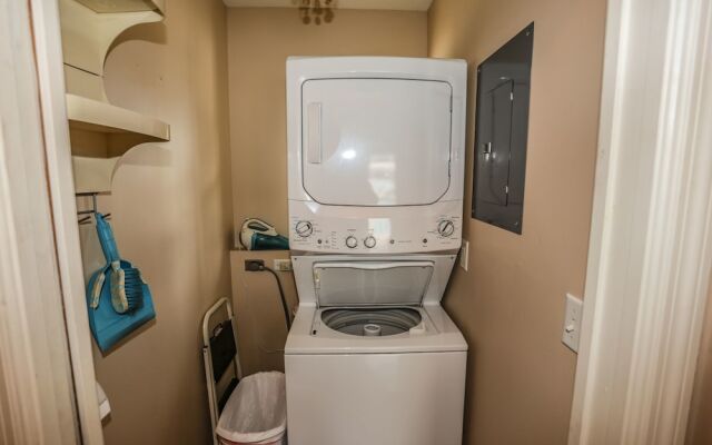 9464flam244fmwh - 244 Flamingo