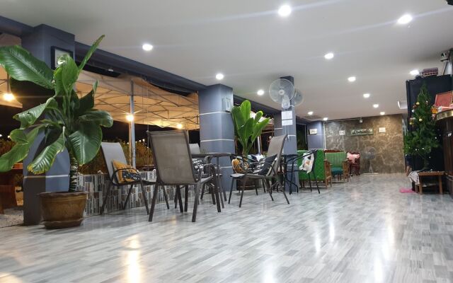 Ban Kaeng Resort