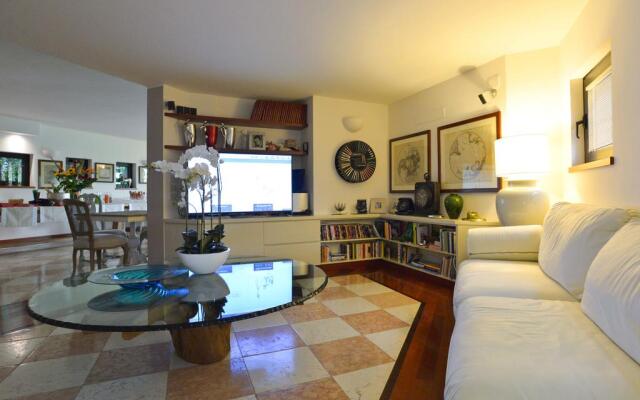 Like Home - Boutique Hotel