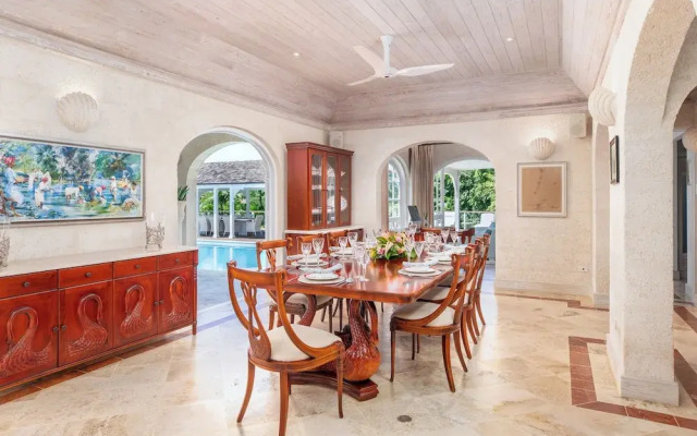 Waterfalls - 6 bed Peaceful and Secure Luxury