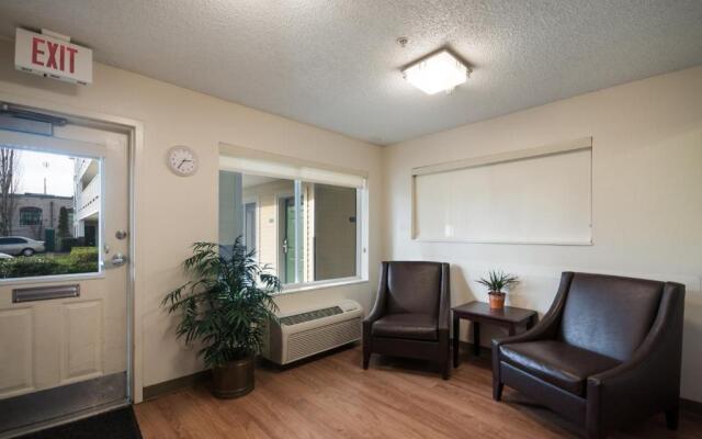 HomeTowne Studios By Red Roof Seattle - Kent/ Des Moines