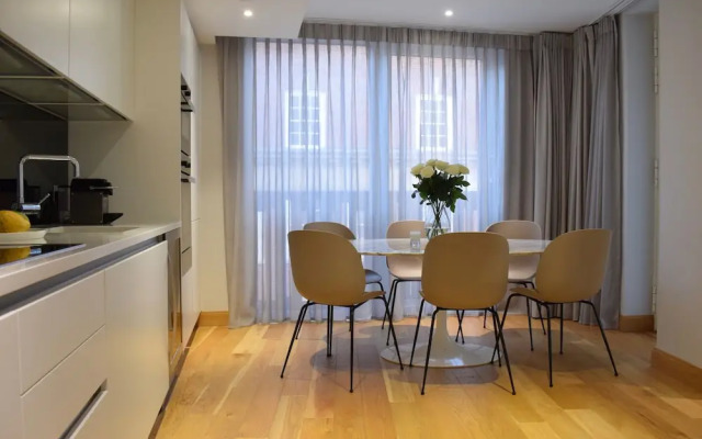 3 Bedroom Flat in Westminster
