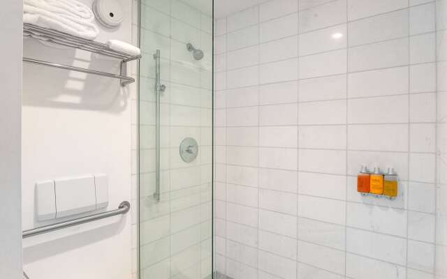 The O Hotel, Trademark Collection by Wyndham