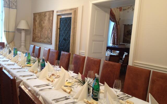 The Bonerowski Palace Boutique Hotel