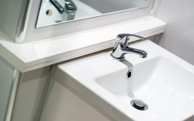 The Jam - Cunningly Good Cunningham Street Apartment