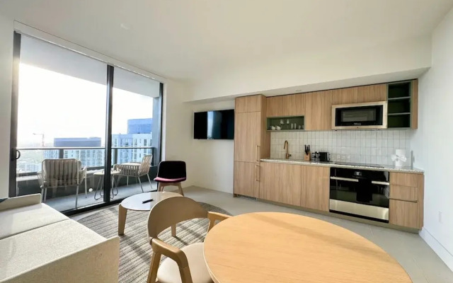 Downtown Miami Luxury 1 BD Studio-insane Amenities