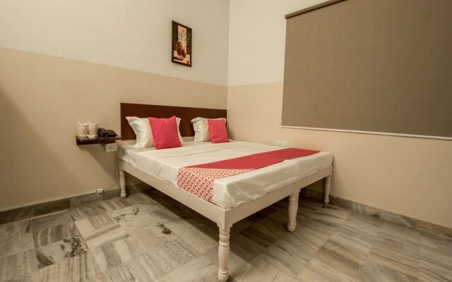 OYO 13790 Hotel Satya Regency