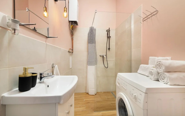 EASY RENT Apartments- OLD TOWN