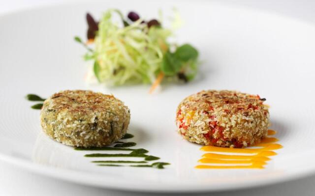 St. James' Court, A Taj Hotel, London