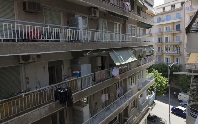 Rigas Luxury Flat White Tower