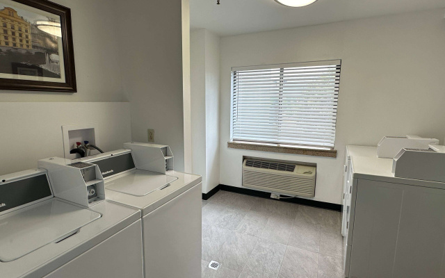 La Quinta Inn and Suites by Wyndham Cincinnati North