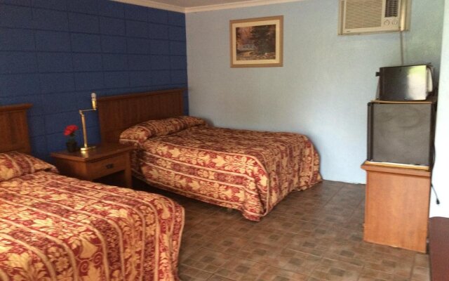 Holiday Terrace Motel