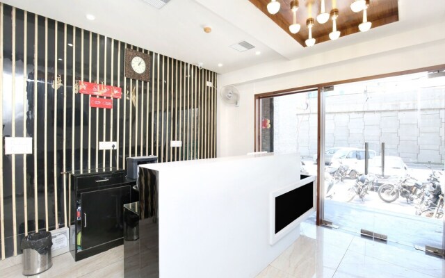 OYO 13678 Hotel Celebrations