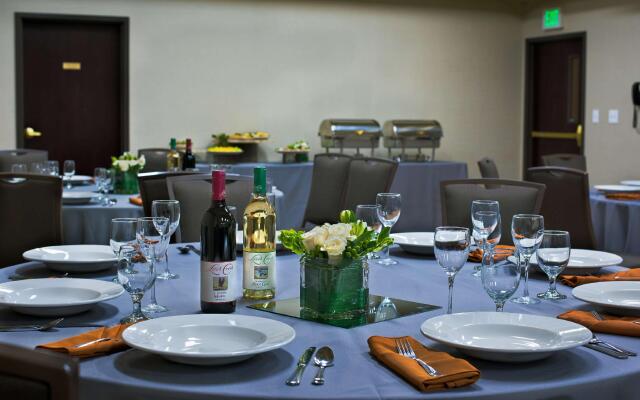 Oxford Suites Downtown Spokane