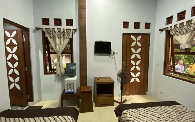 Homestay Candi Pawon Fahrurohman Syariah