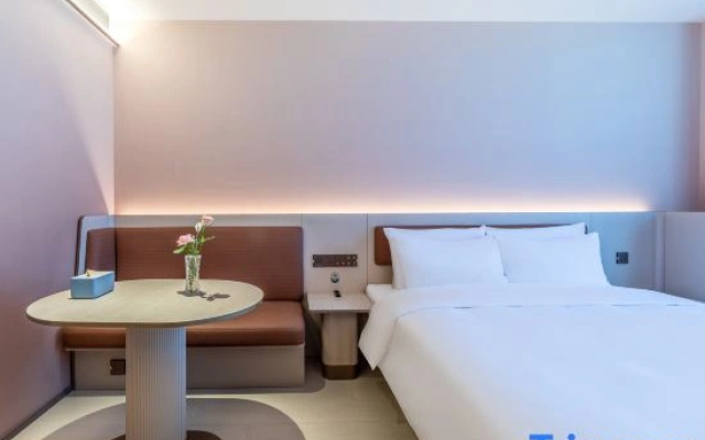 HanTing Hotel (Lianhua Street, Zhengzhou University)