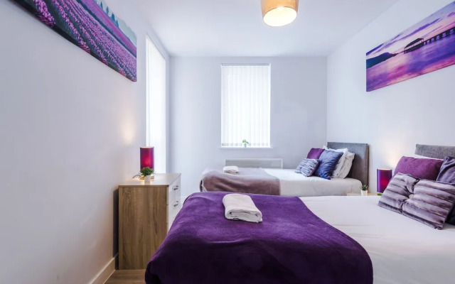 Stunning and Modern 2 Bedroom Apt in Liverpool