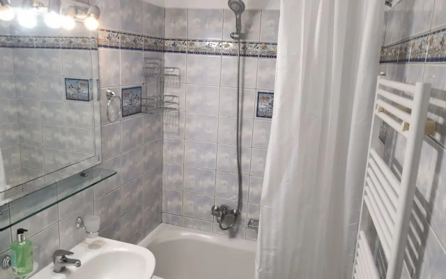 Valeria Sea View Apartment in Rethymno, Crete