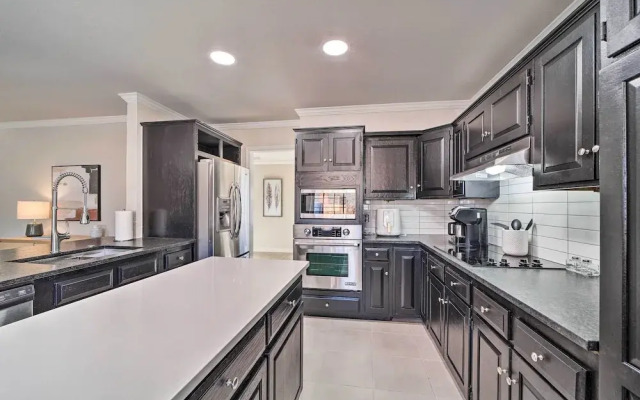 Immaculate 'woodland View' Retreat w/ Hot Tub