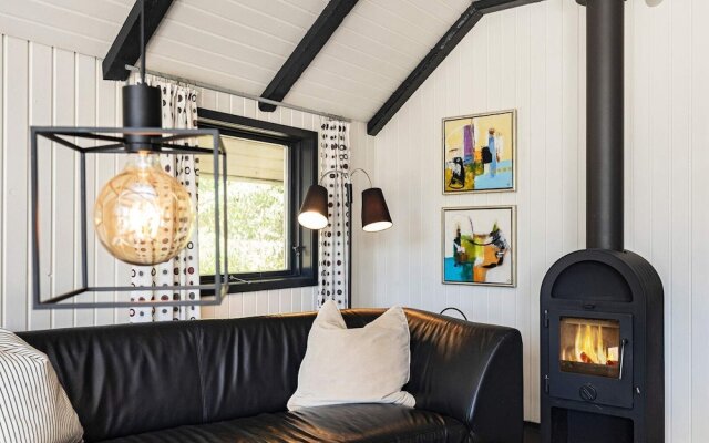 6 Person Holiday Home in Blavand