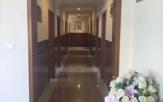 Qingdao Jiaxin Business Hotel