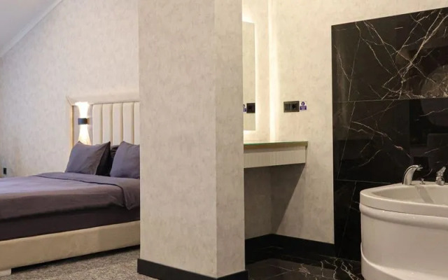 Home Plus Hotel