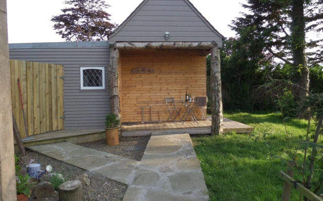 Charming 1-bed Garden Lodge in Boyndie, Banff