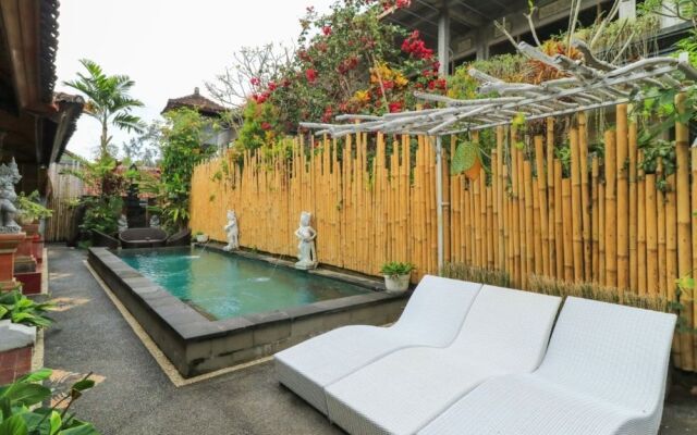 Dira Guest House