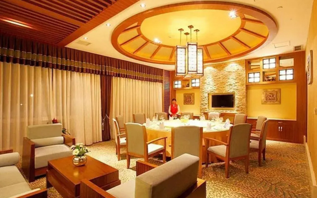 Huifeng Hotel