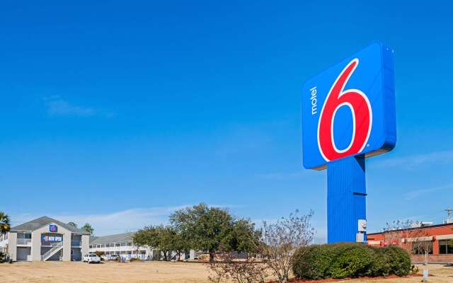 Motel 6 Bay Saint Louis, MS