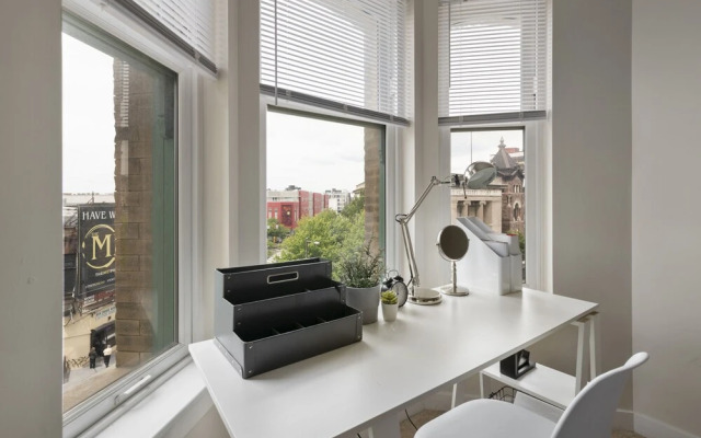 Divine Lorraine Apartment Hotel