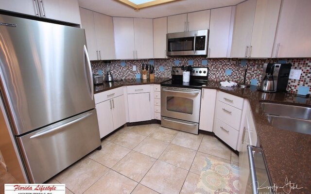 Beach Palms 109