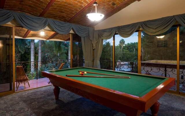 Villa San Luis Boutique