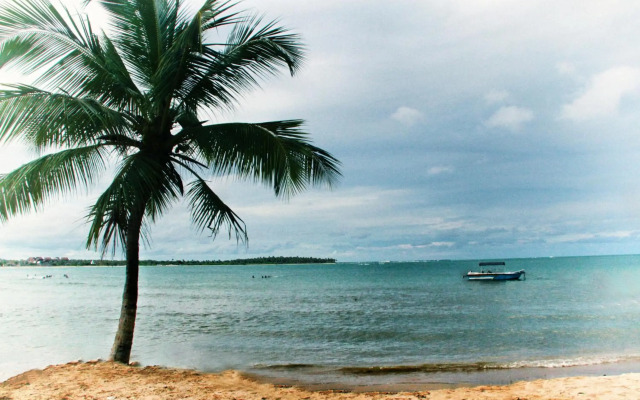 Earl's Red Passikudah