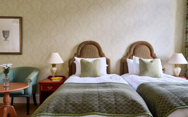 Dumbleton Hall Hotel