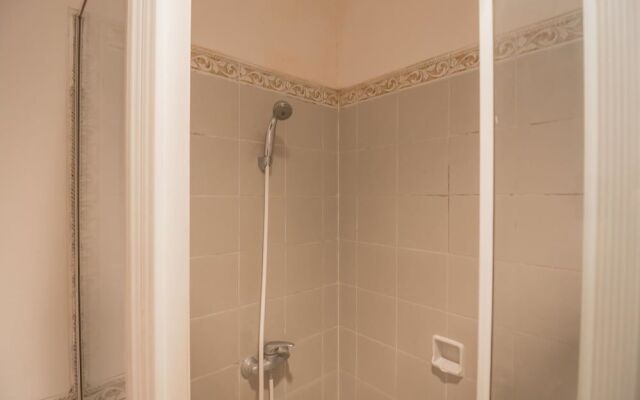 Reddoorz Plus Near Upi Setiabudi